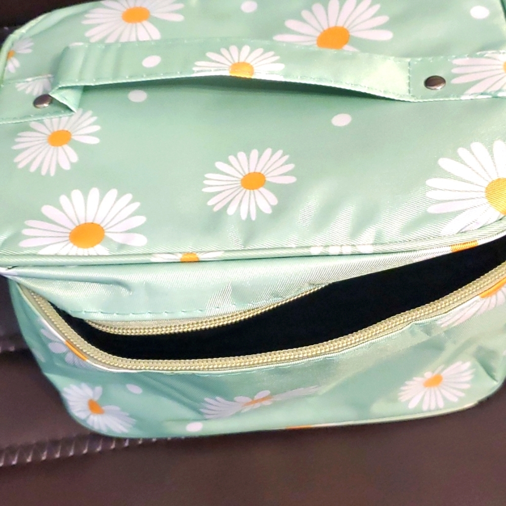 Cute daisy bag